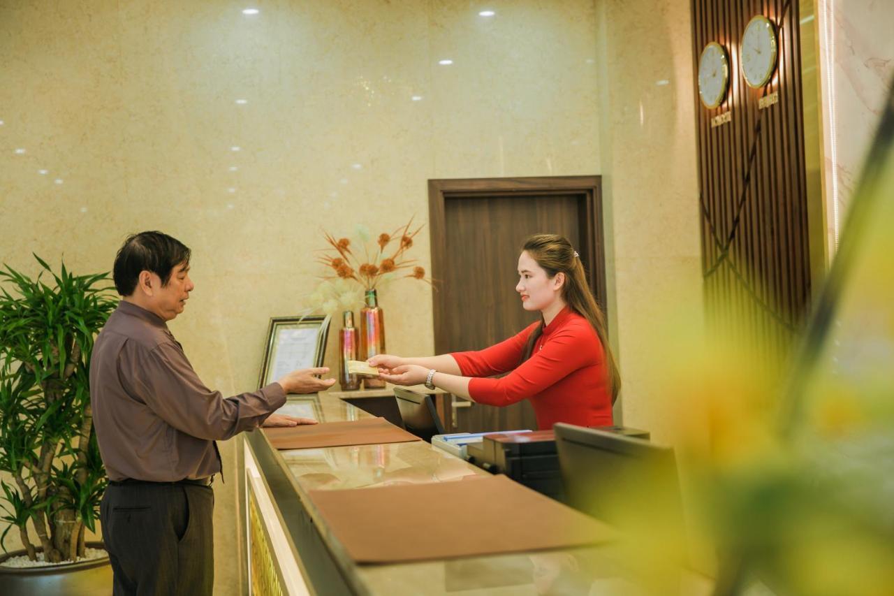 Luxury6 Khách sạn 4*